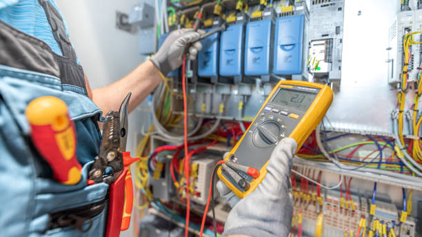 Professional Electrician in Merriam, KS